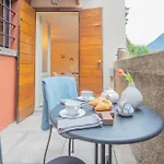La Piazza Di *