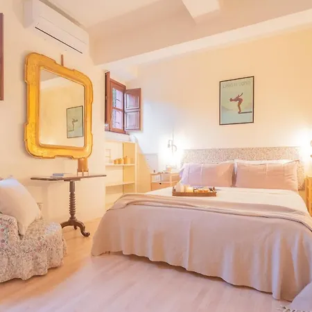 La Piazza Di דירה