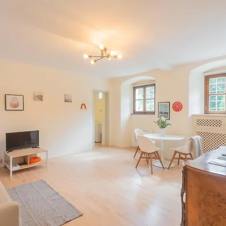 La Piazza Di * צ'רנוביו