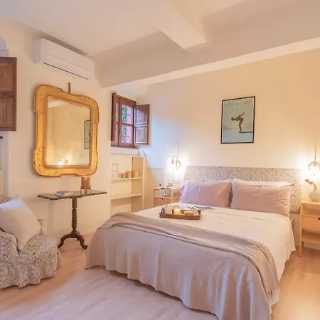 La Piazza Di דירה צ'רנוביו